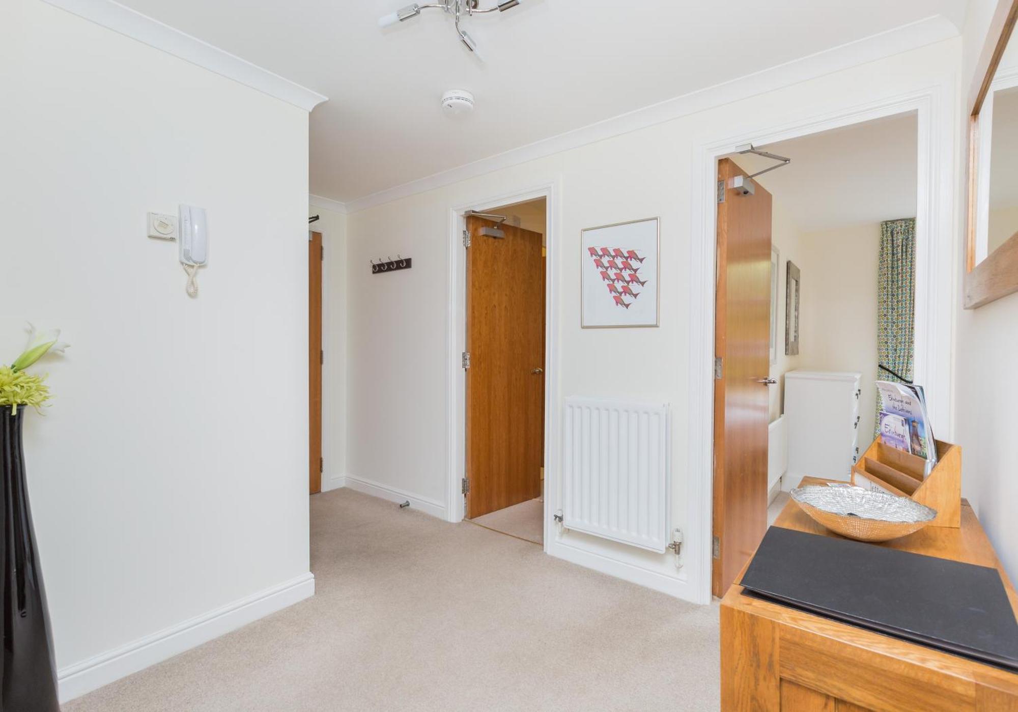Old Tolbooth Wynd - 388 Apartment Единбург Екстериор снимка